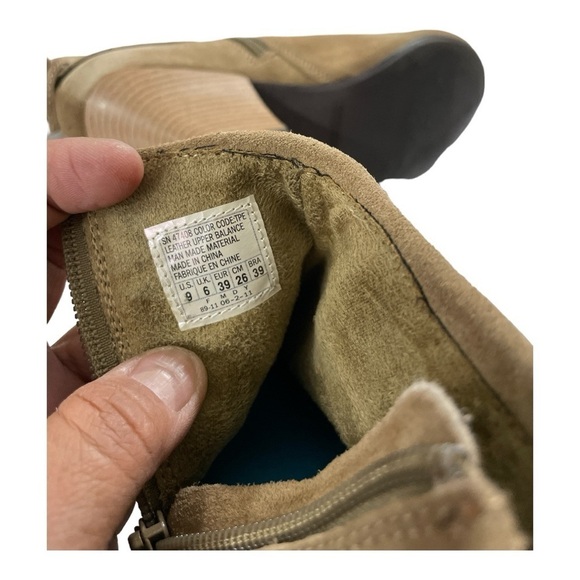 Skechers Tan Leather
Zip Cuffed Tall Heel Ankle
Booties Women's Size 9 - Picture 6 of 9